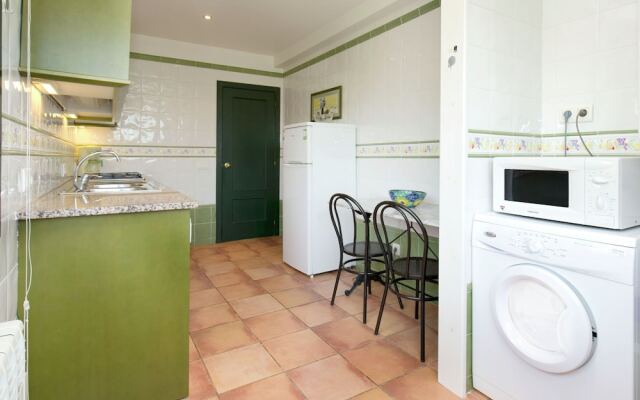 Quaint Villa in Navata With Fenced Garden