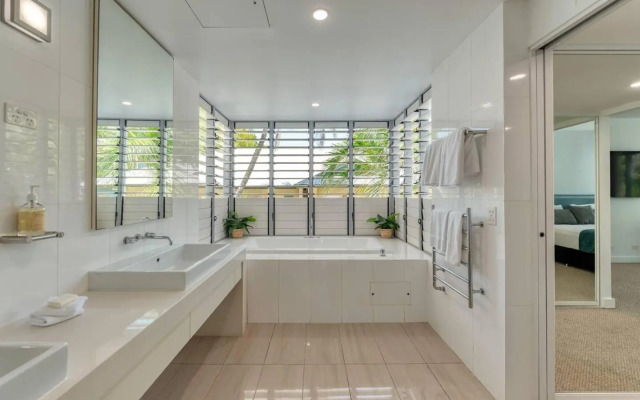 Beachfront Condo 5301 at Drift Resort