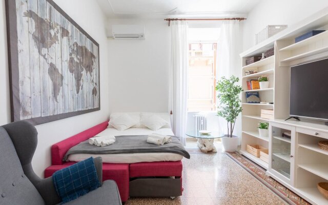 Apartment With one Bedroom in Roma, With Wifi
