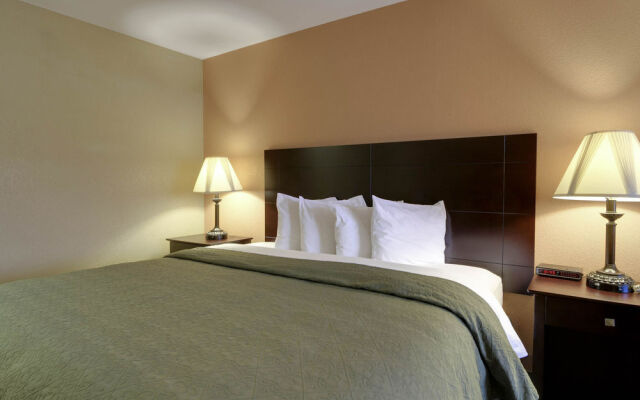 Quality Inn Russellville Area