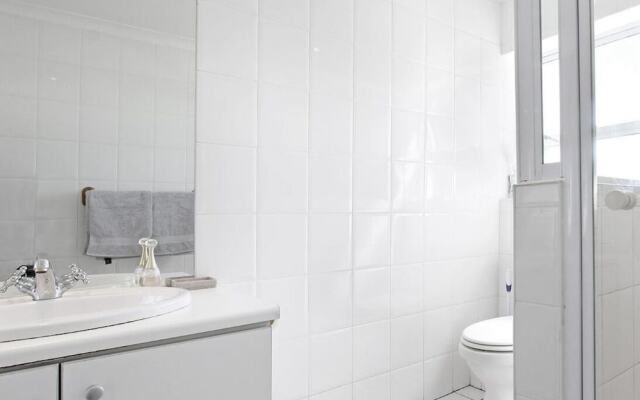 Crows Nest Fish Hoek Bay