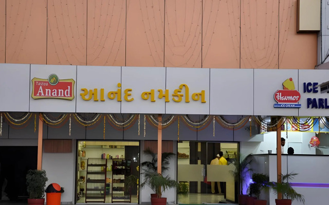 Hotel Anand