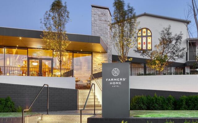 Farmers Home Hotel