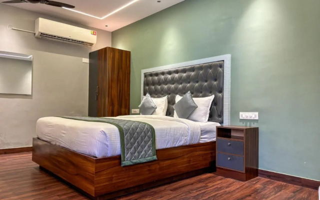 Palm Mystic Inn - Indiranagar