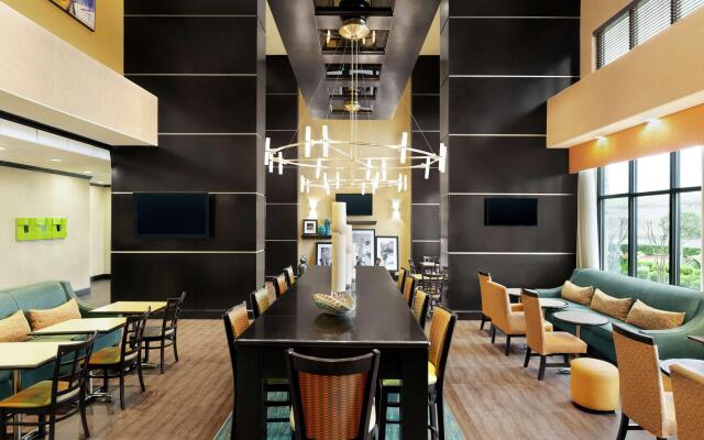 Hampton Inn & Suites Houston/Pasadena