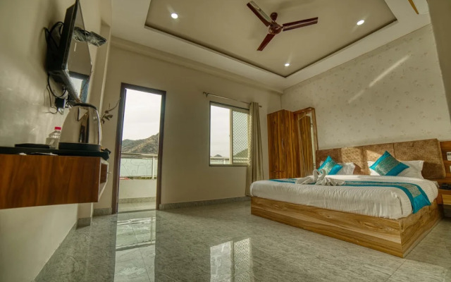 Hotel Paramount Udaipur