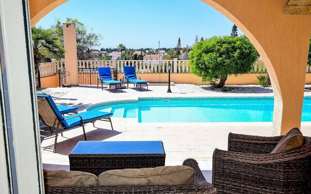 Villa Golden Coral