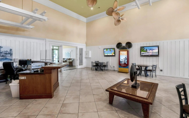 2 Bedroom Vacation Condo (2011)