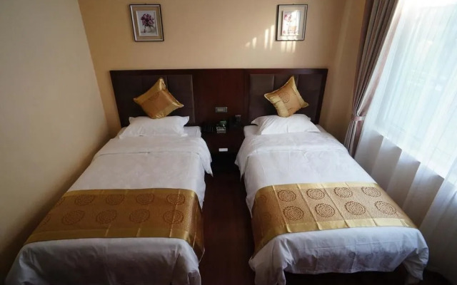 Sunshine Holiday Hotel