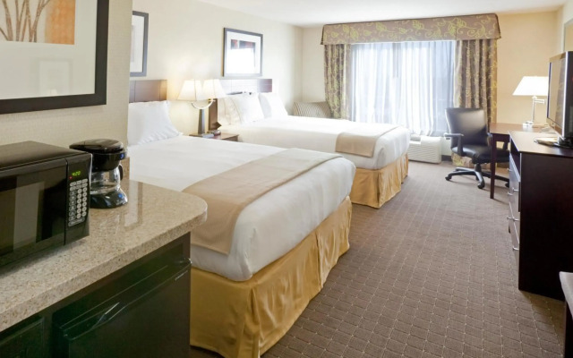 Holiday Inn Express & Suites Eagle Pass by IHG