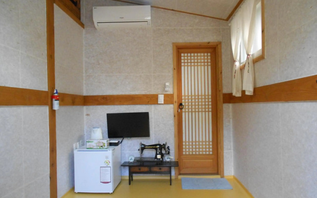 Happiness Full Guesthouse