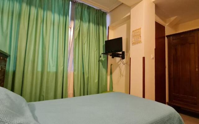 Hostal Ramón y Cajal