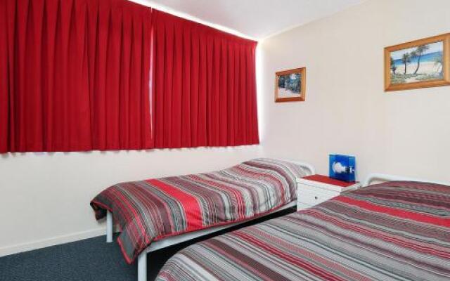 Eastbourne U6, 80 Esplanade. Golden Beach