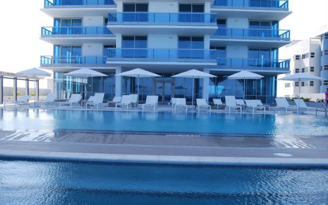 Pelican Stay Furnished Apartments in Monte Carlo Miami Beach