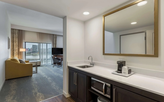 Hampton Inn & Suites Newport/Cincinnati
