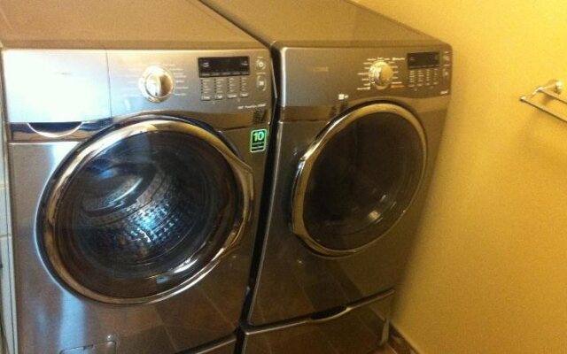 Noble House Suites