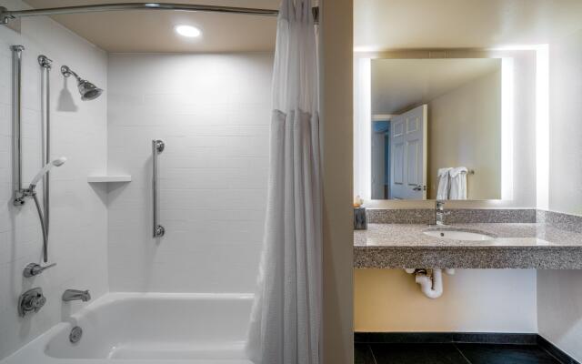 Staybridge Suites Memphis - Poplar Ave East by IHG