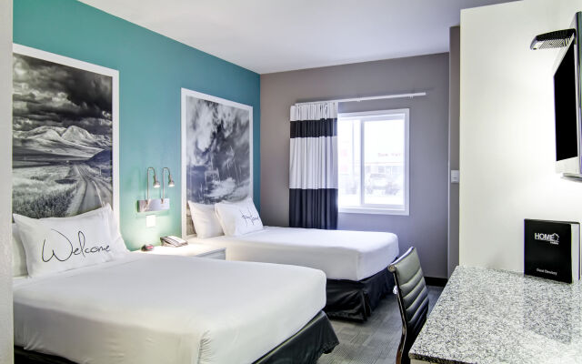 Home Inn Express - Medicine Hat