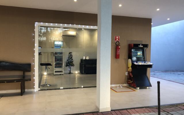 Mega Aeroporto Hotel