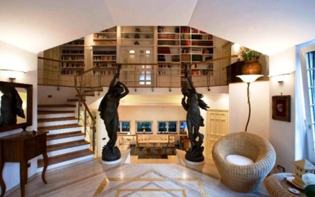 Villa Lux
