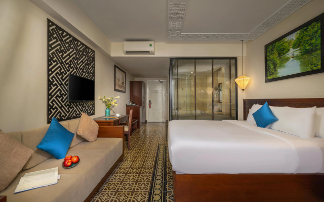 Royal Riverside Hoi An Hotel – Guest Rooms – Da Nang