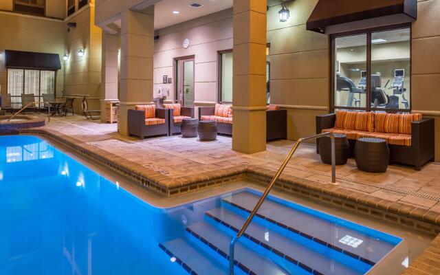 Homewood Suites by Hilton Jacksonville Downtown-Southbank