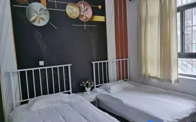 Yijia Theme Hostel