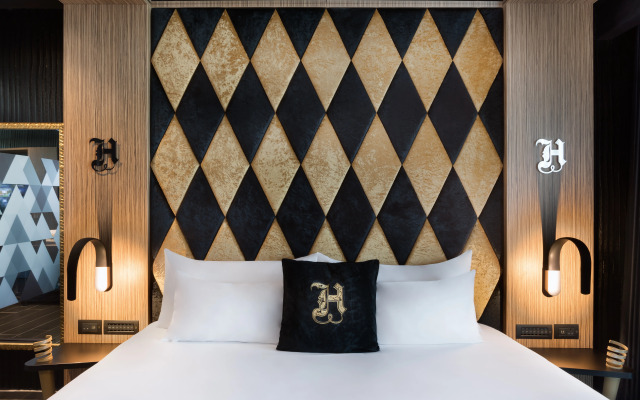 H Hotel
