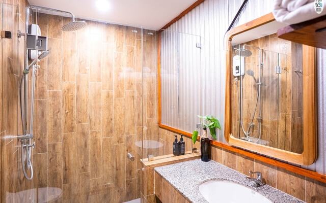 Dugong Village-Green Hotel