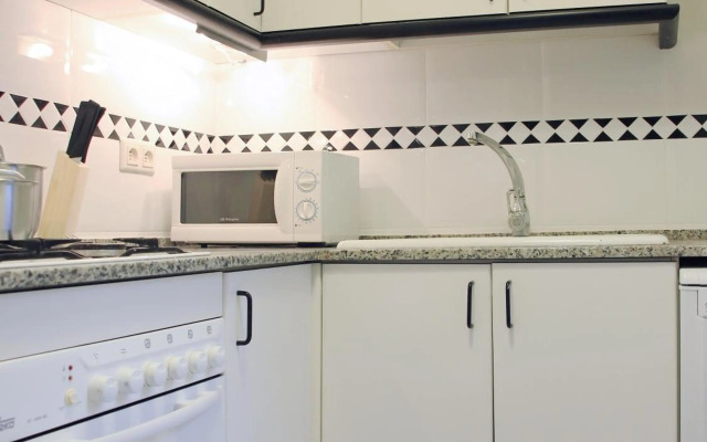 Alguera Apartments Napols