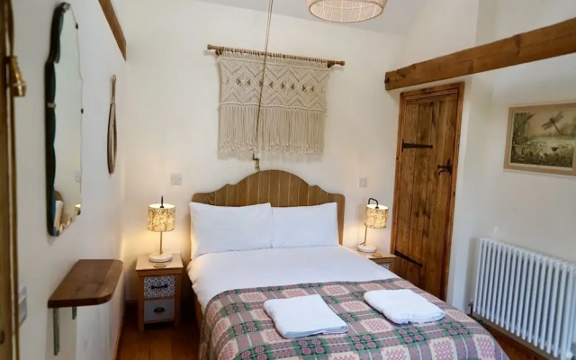 Nest Holiday Hideaway Wren Cottage Stunning Area!
