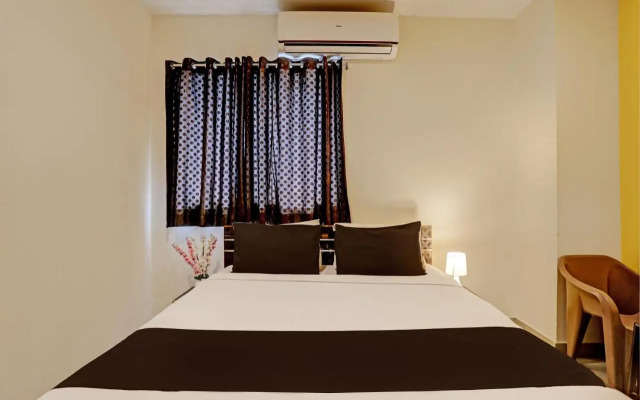 OYO 13869 Hotel Saharsh Grand