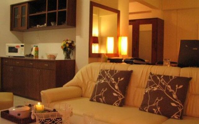 The Room Resort Apartment