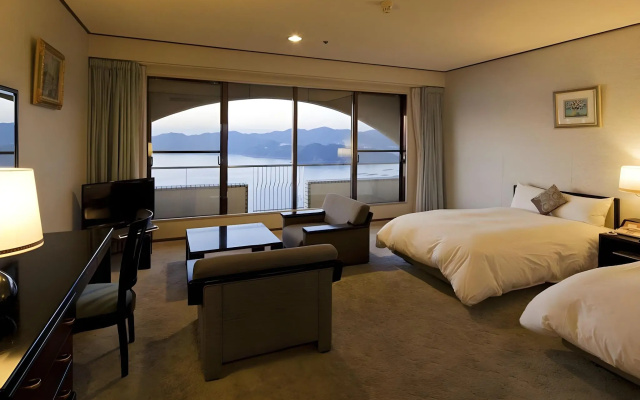 Plaza Awajishima – Guest Rooms – Minamiawaji