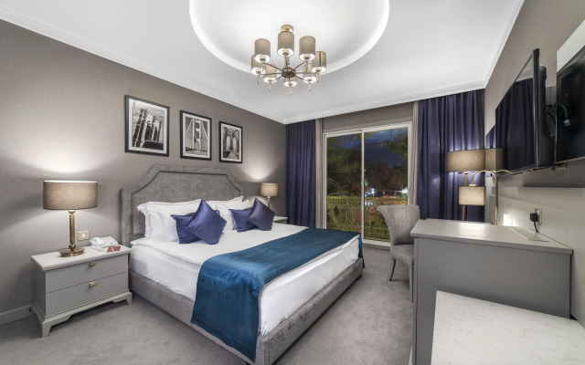 Savoy Hotel
