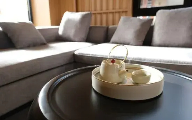 Seventy Tangquan Hotel