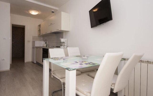 Apartments Vinka Brodarica