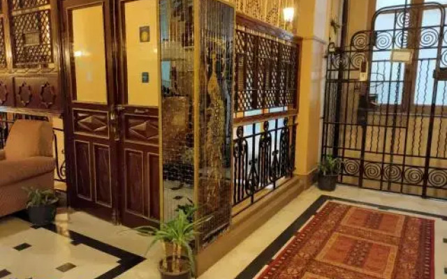Triomphe Hotel