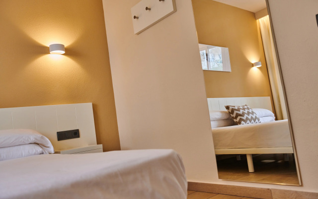 Protur Badia Park Aparthotel