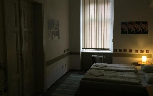 Charles Square Hostel
