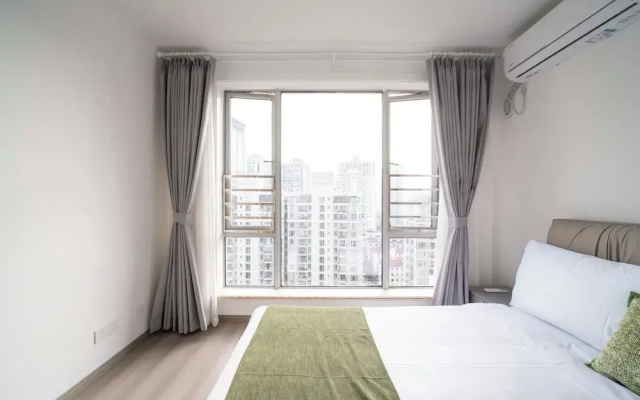 Tyms 3BR 2BA Apt near Xujiahui Metro