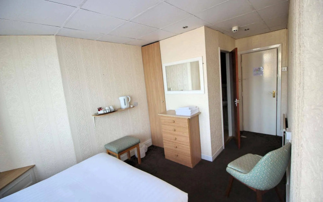 The Colwyn Hotel - near Pleasure Beach