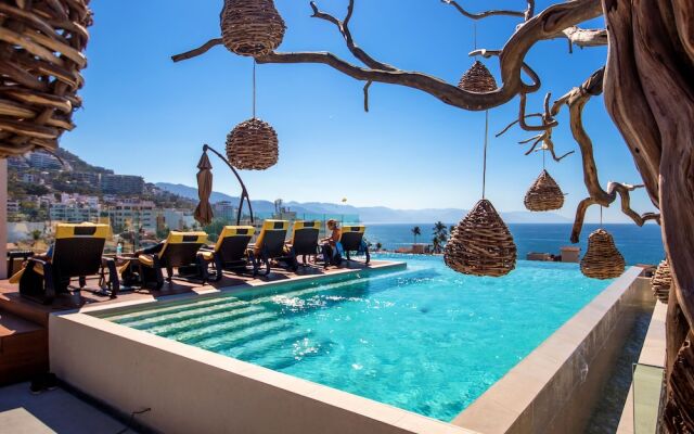 Nayri Life & Spa Studio