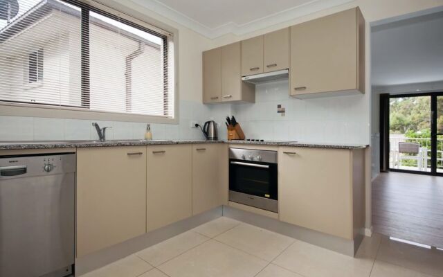 Lagoons Estate, 22 Coventry Place