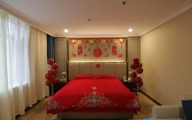 Golden Oriental Business Hotel