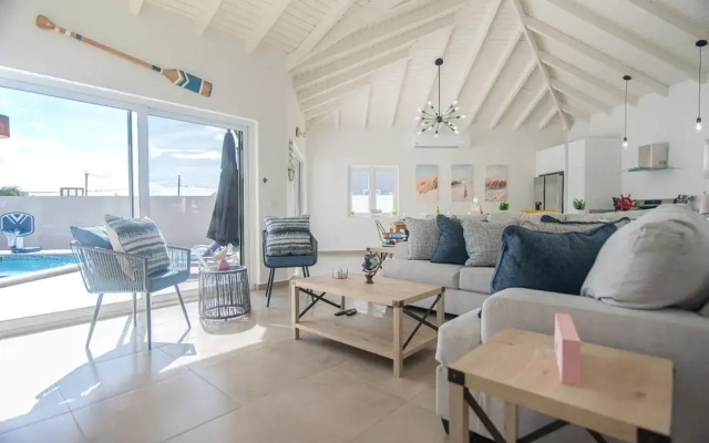 Breathtaking Prvt 4BR Pool Villa 5 Min to Beach