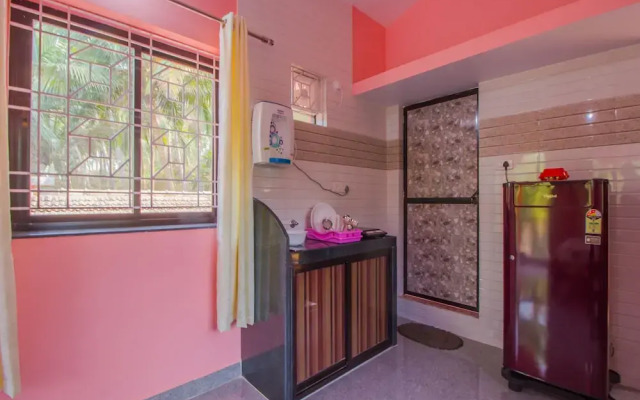 OYO 12705 Home Studio Hollant Beach