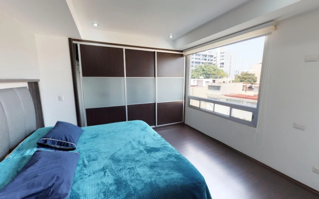 Comfortable and Trendy Apartment 2C