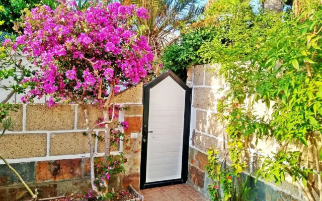 Well Maintained House in Chayofa With Pool