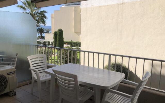 Appartement Saint-Raphaël, 1 pièce, 3 personnes - FR-1-466A-42